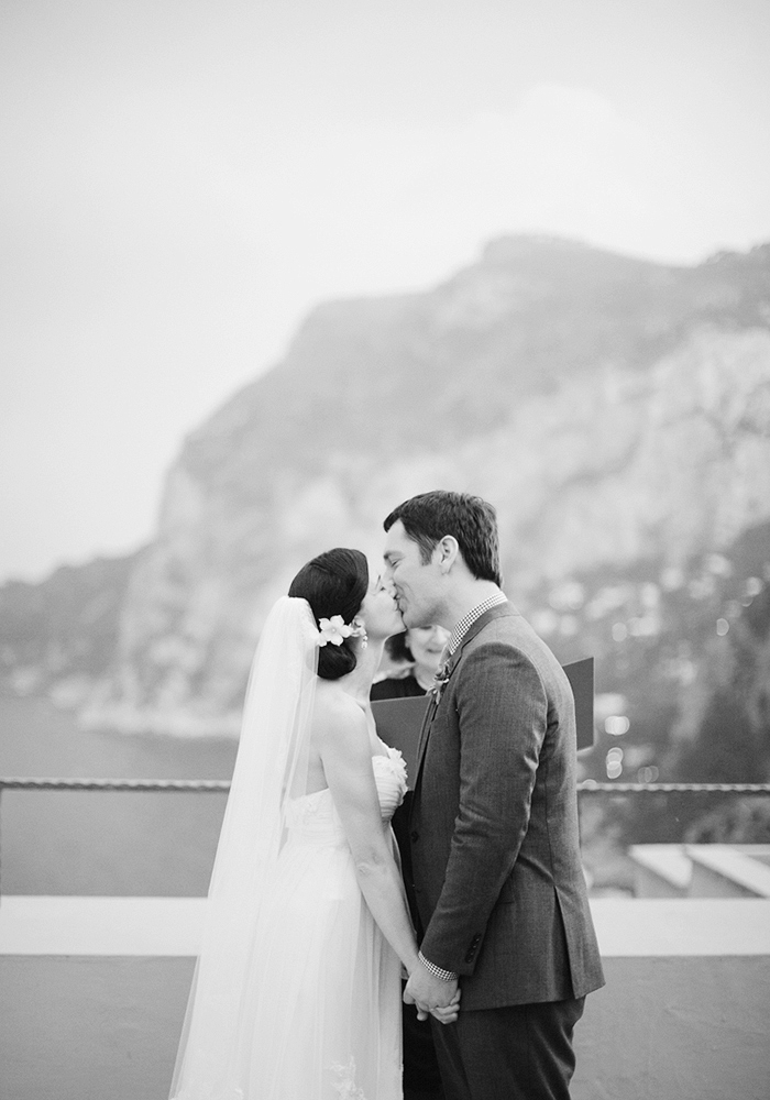 Italy Elopement by Destination Wedding Photographer, Laura Ivanova