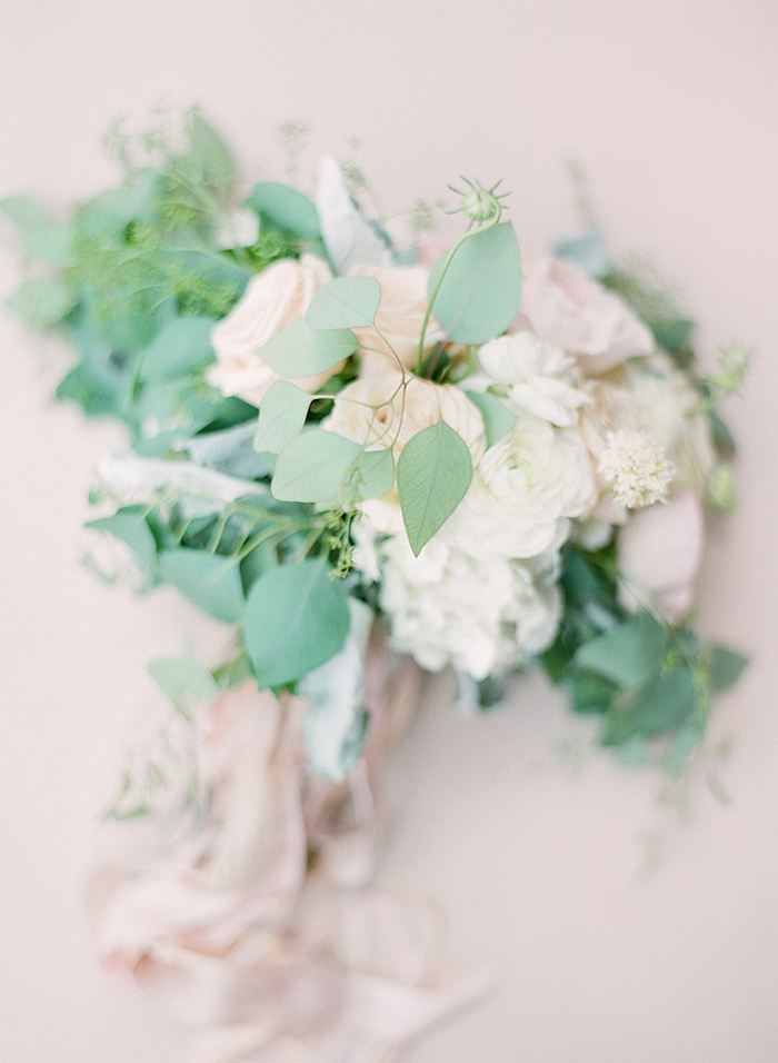 Bridal bouquet by Martha's Gardens | Photography by Laura Ivanova