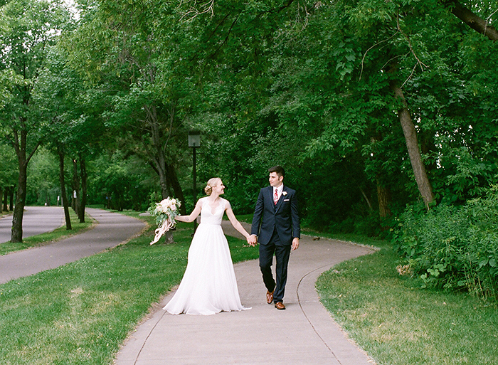 Brunch wedding in Minneapolis by Laura Ivanova Photography