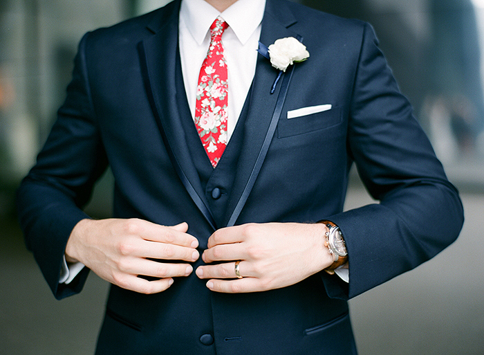 Groom Floral Tie Details by Laura Ivanova Photography