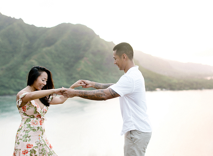 North Shore Sunset | Oahu, Hawaii Wedding Photography by Laura Ivanova