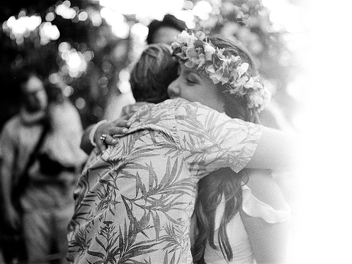 Oahu wedding celebration by Laura Ivanova Photography