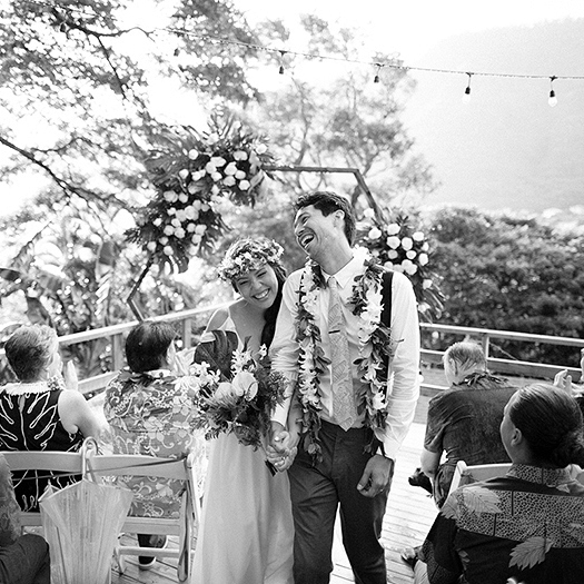 Joyous Honolulu Wedding Ceremony by Laura Ivanova Photography