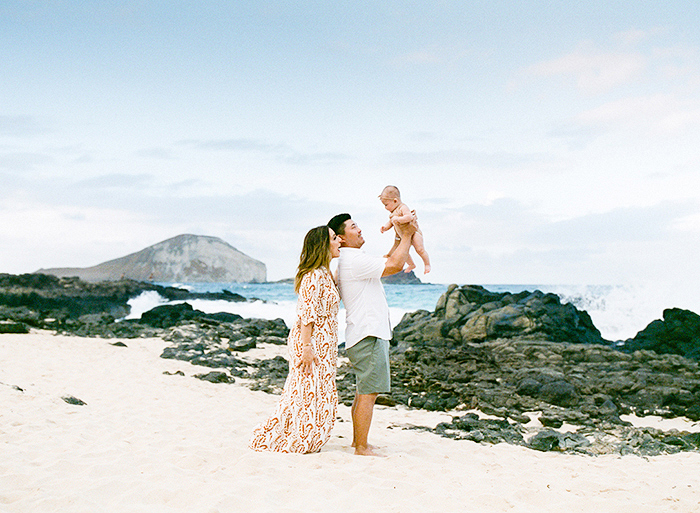 Makapu’u beach family session by film photographer, Laura Ivanova