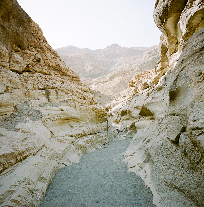 Hike Mosaic Canyon, Death Valley | Laura Ivanova Photography