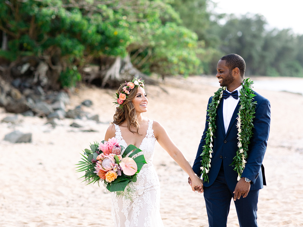 Loulu Palms Wedding on film, by Oahu based photographer, Laura Ivanova