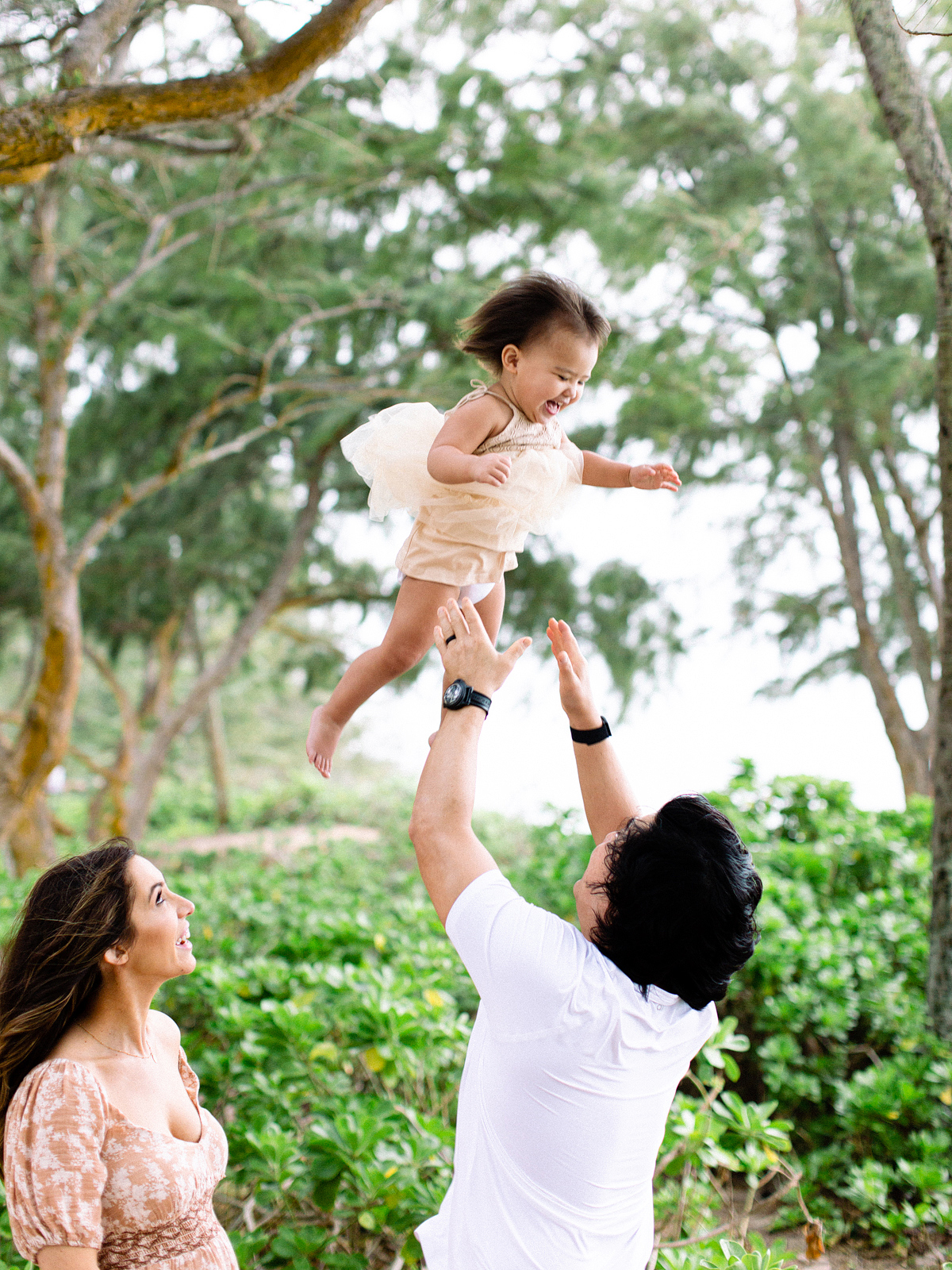 Kailua Family Photographer | Photography by Oahu Film Photographer, Laura Ivanova