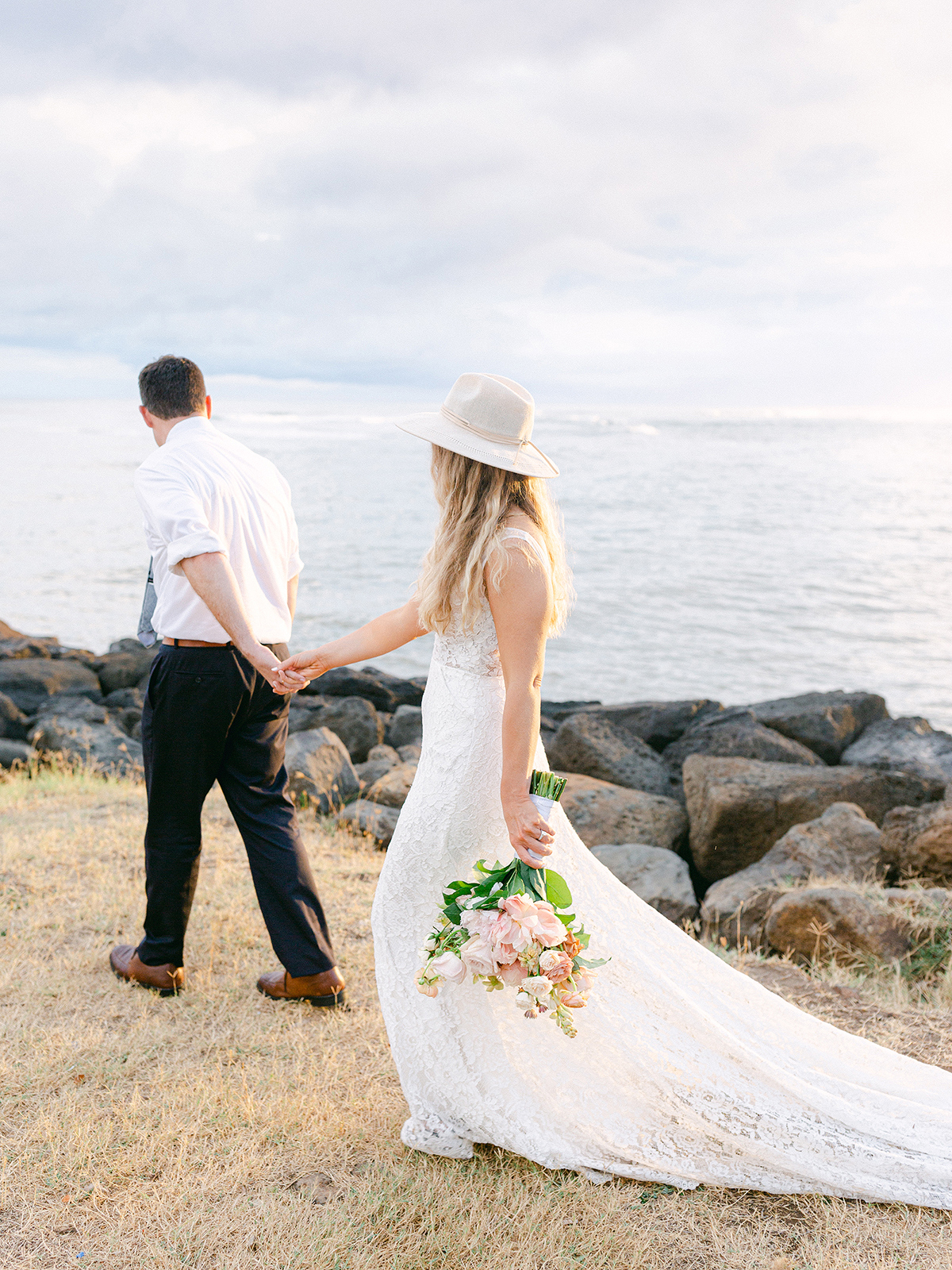 Destination elopement in Hawaii