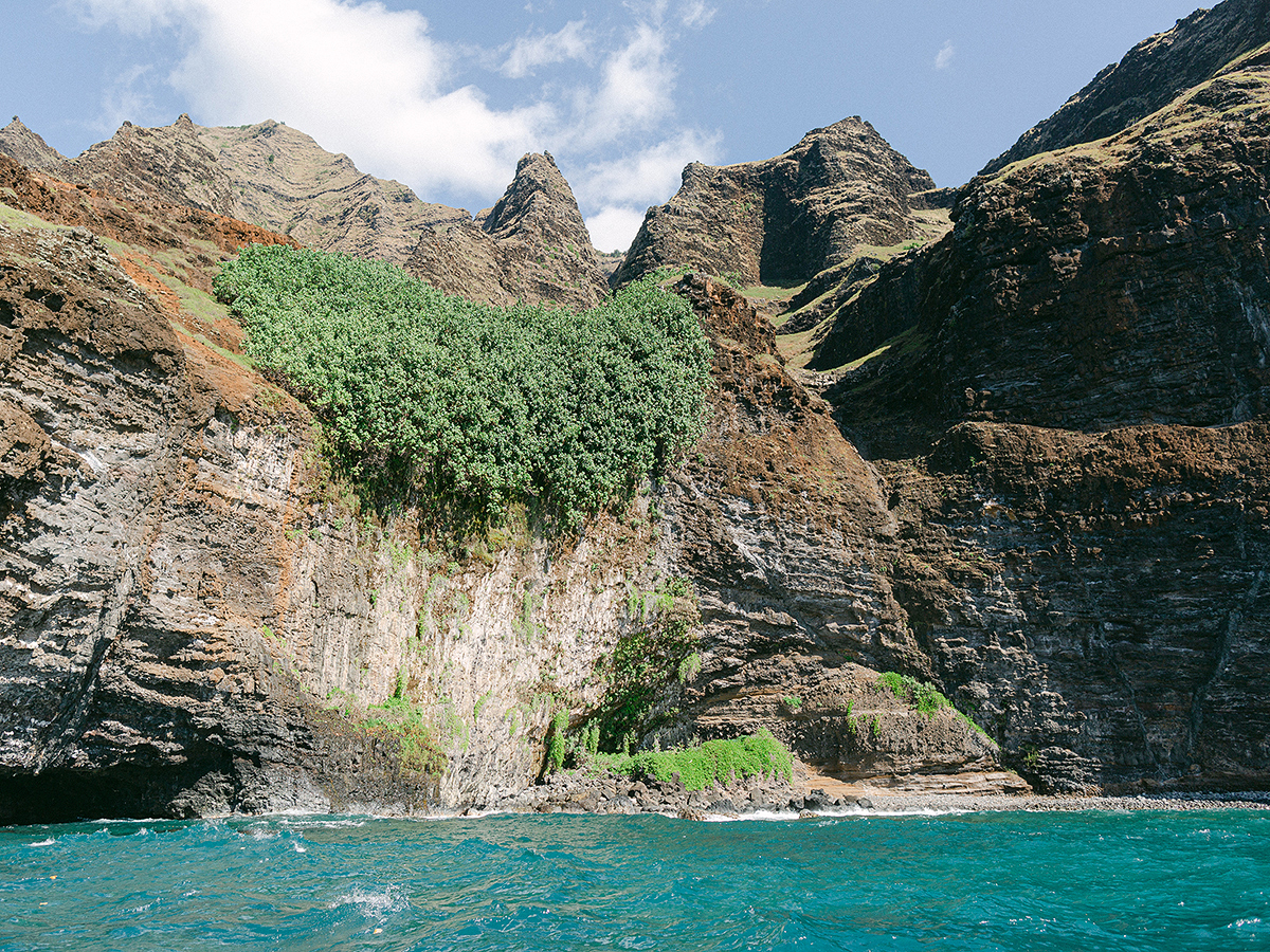 Kauai, Hawaii adventure elopement by film photographer, Laura Ivanova