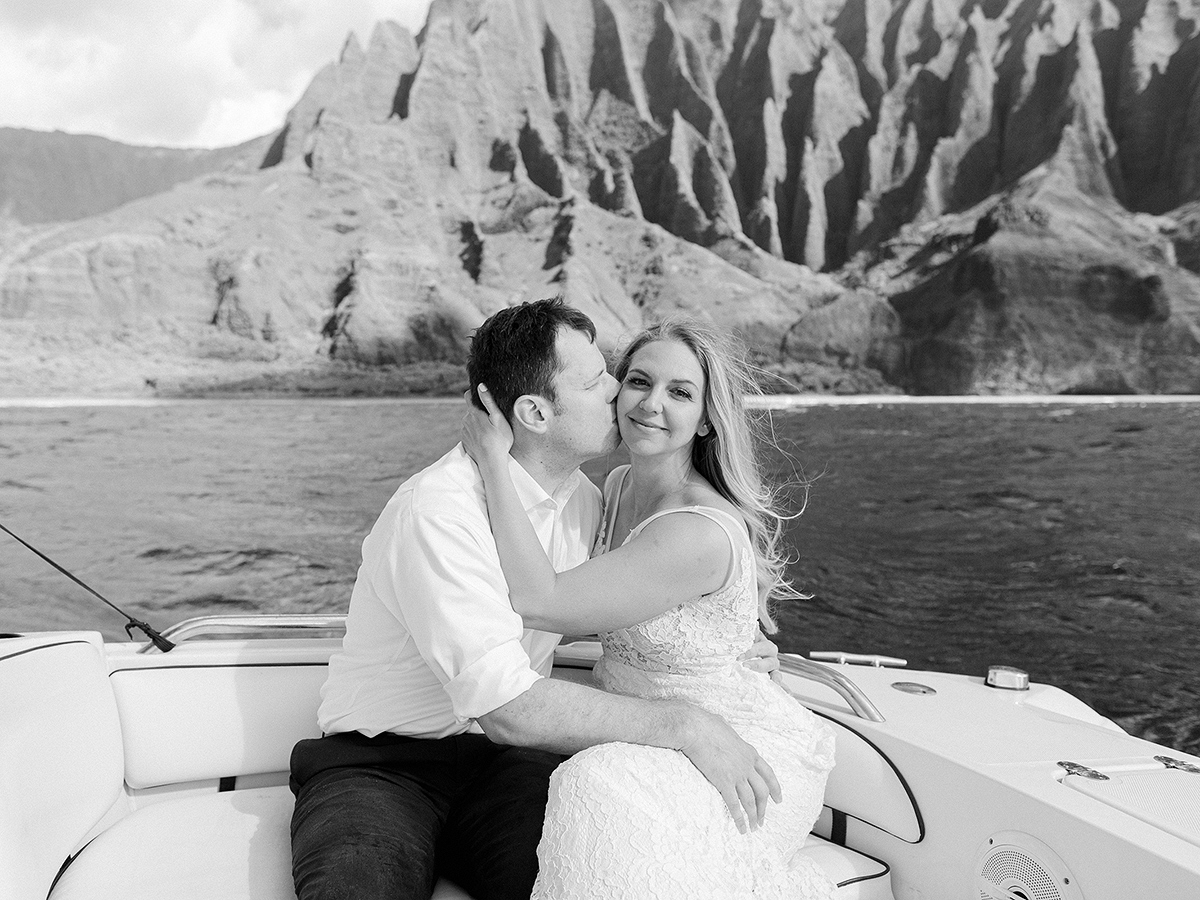 Hawaii adventure elopement and wedding photographer