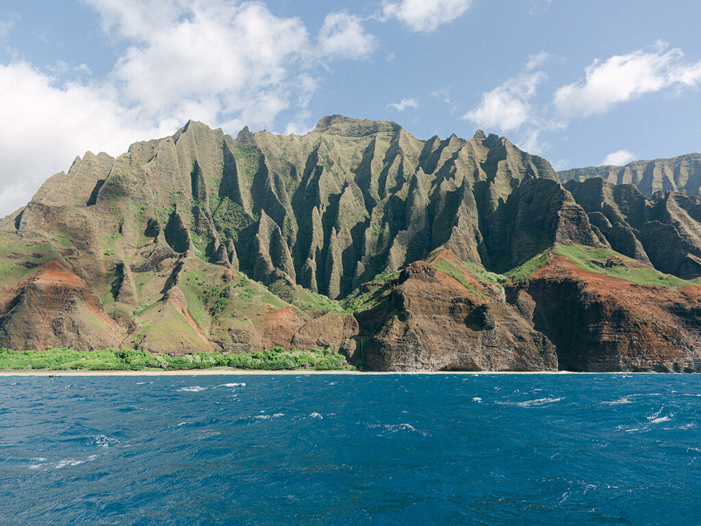 Napali Coast Elopement | Kauai Elopement Photography by Laura Ivanova