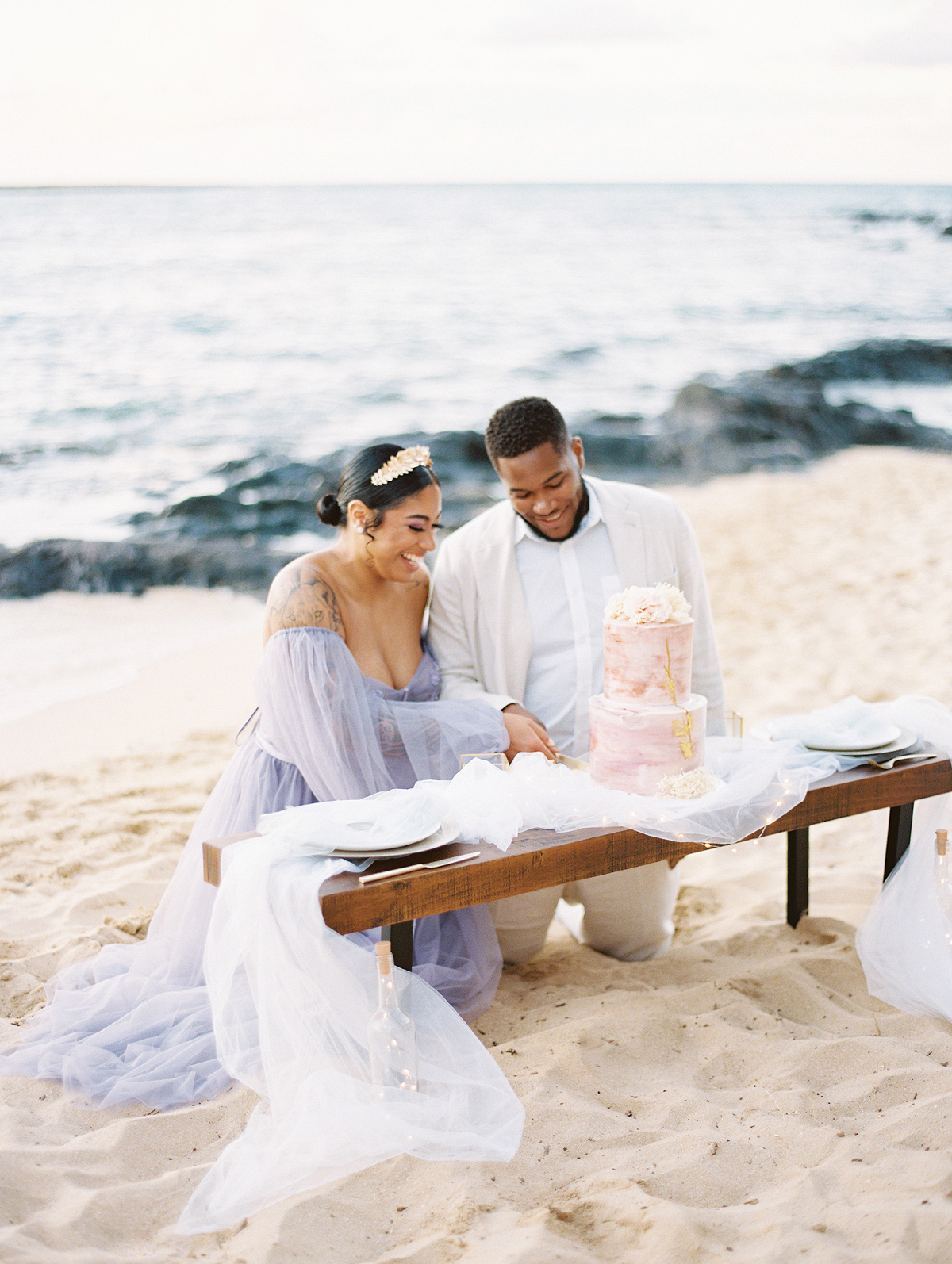 Unique Oahu elopement ideas for epic photography!