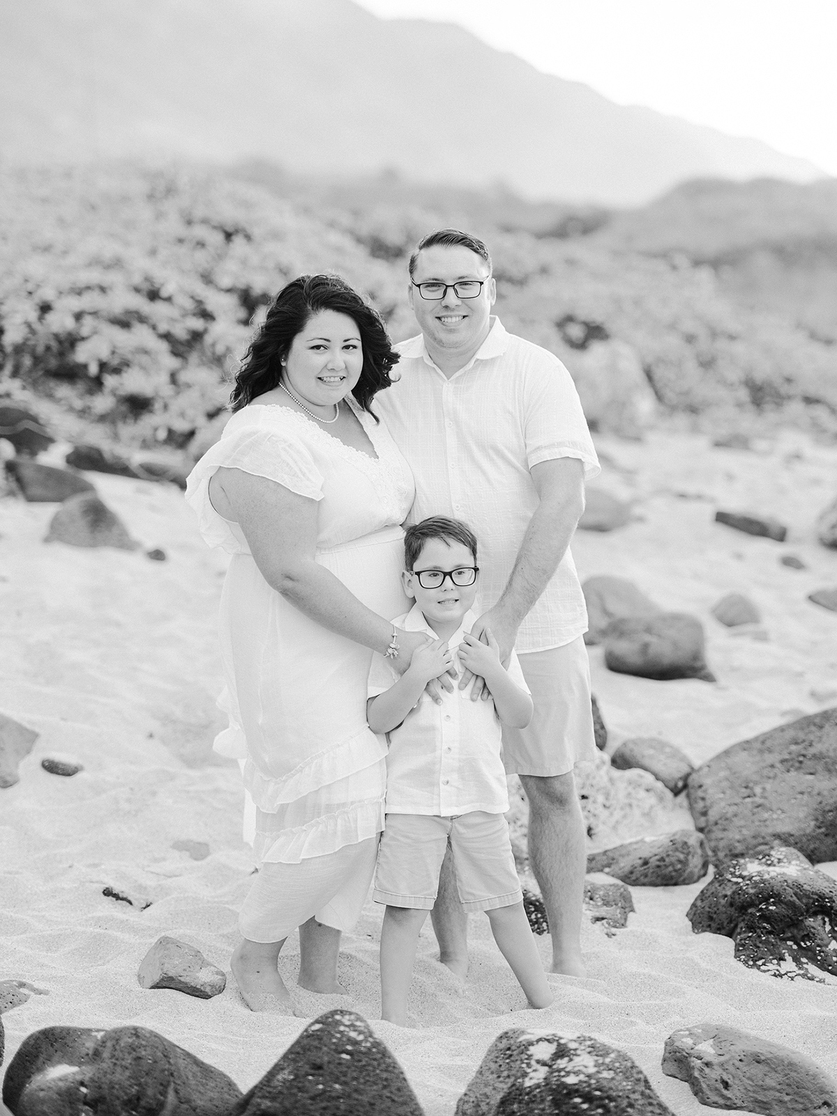 North Shore family session on Oahu by Laura Ivanova Photography