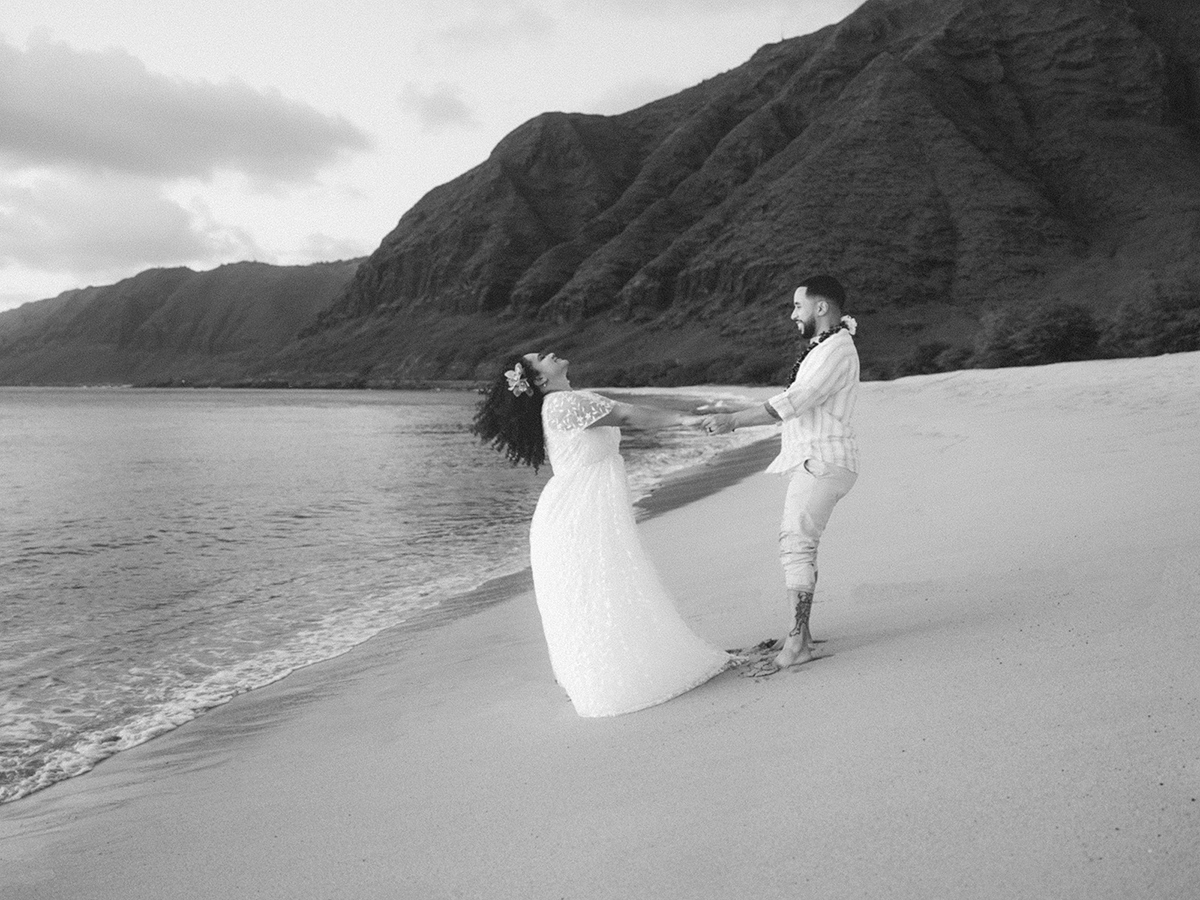 Makua beach wedding on film by Laura Ivanova Photography