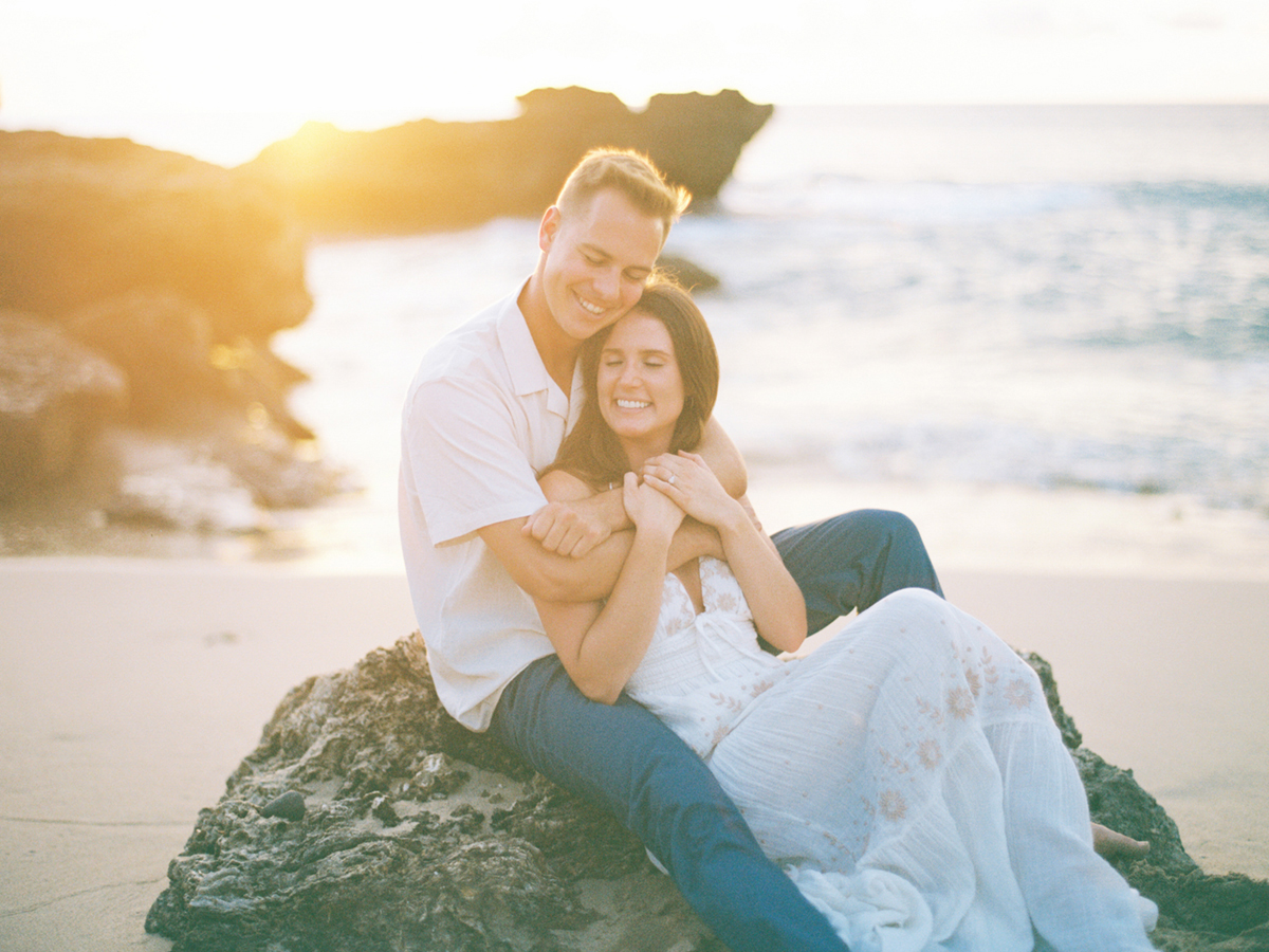 hawaii couples session on film. Captured by Laura Ivanova Photography