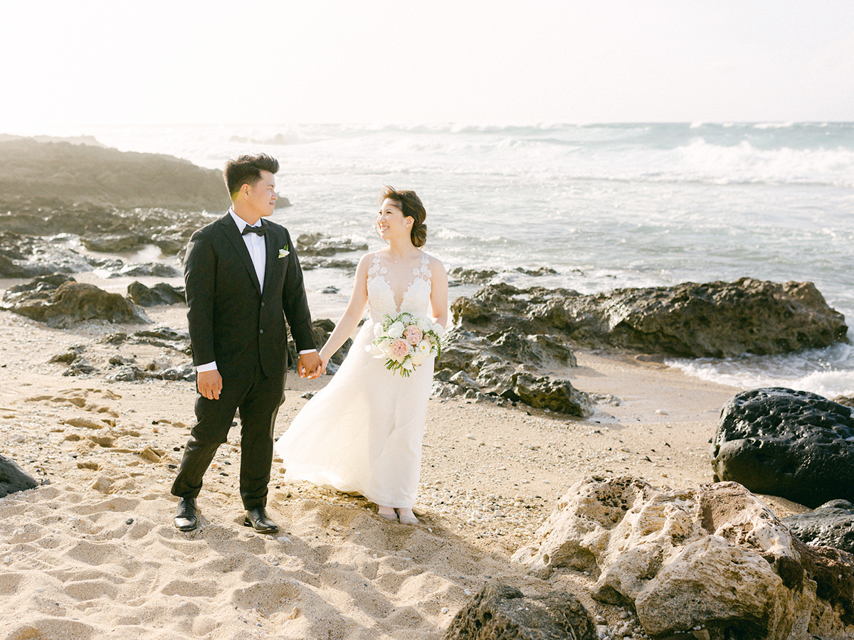 Oahu wedding on film by Laura Ivanova Photography