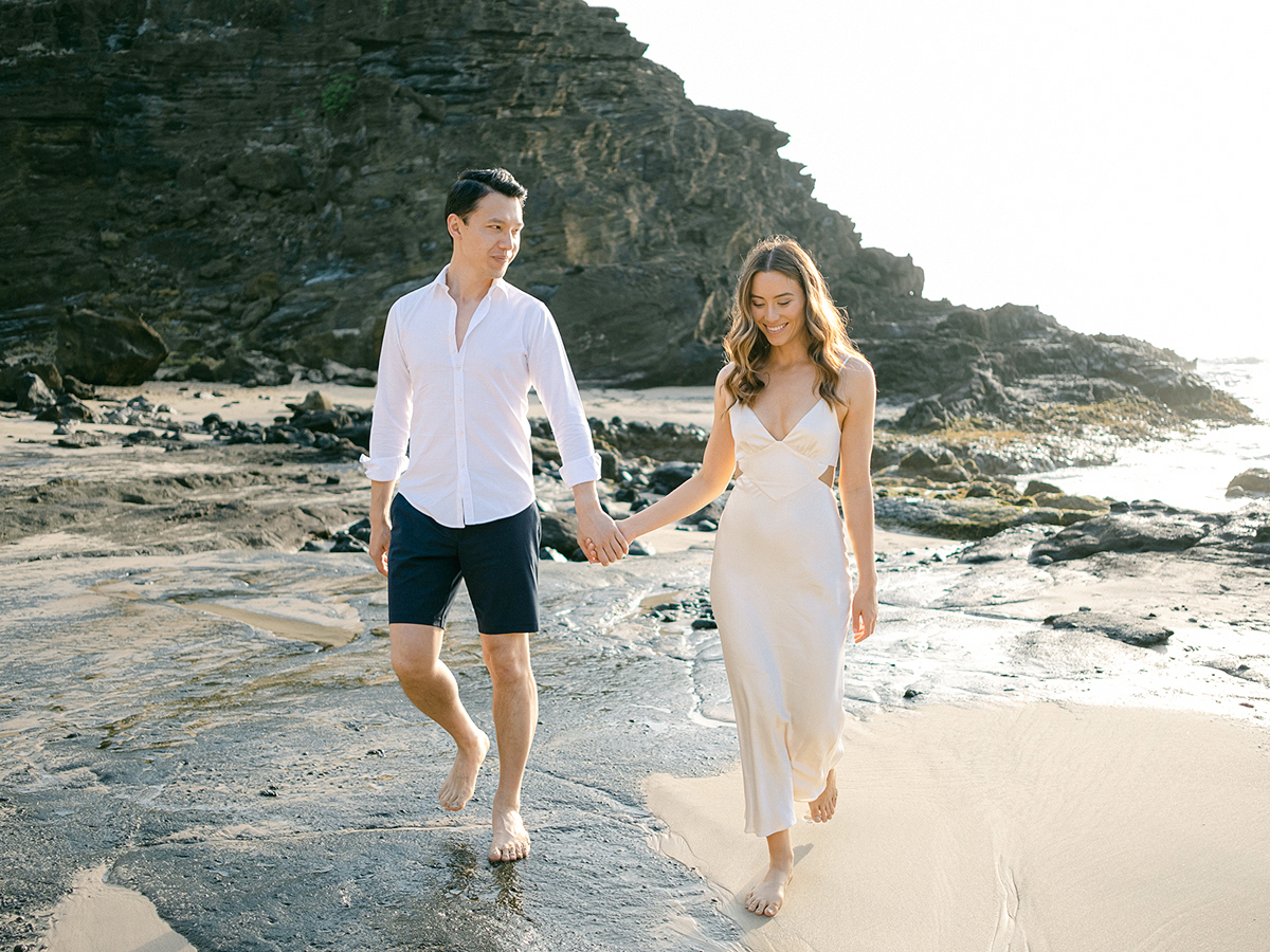 Oahu engagement session on film by Laura Ivanova Photography