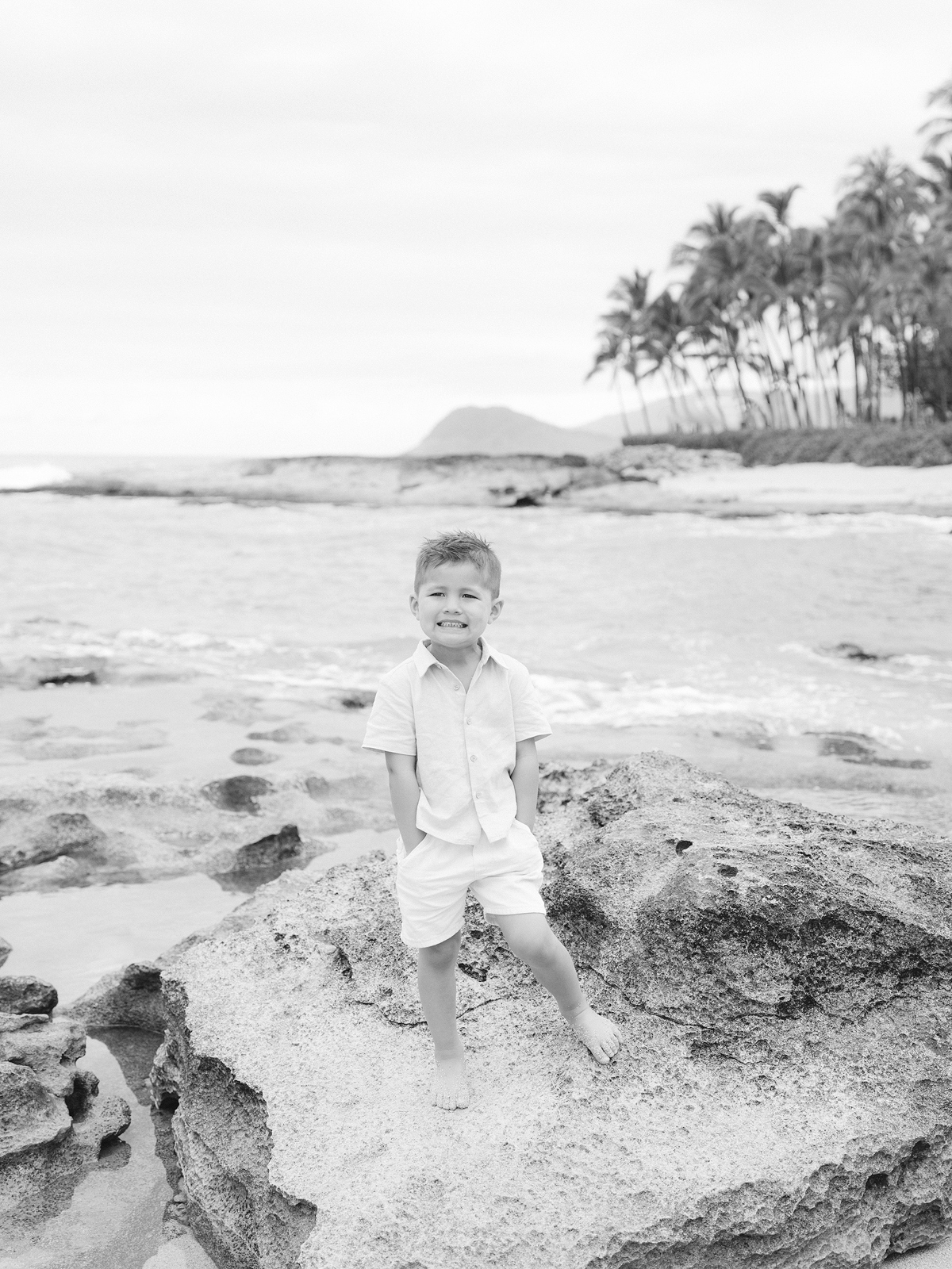 Oahu family film photography by Laura Ivanova