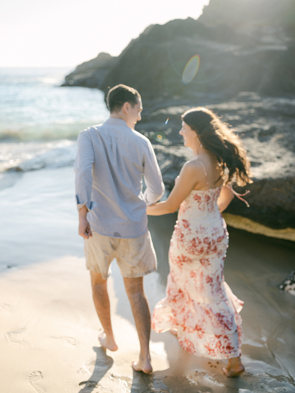 Film couples photographer, Oahu, Hawaii | Laura Ivanova Photography