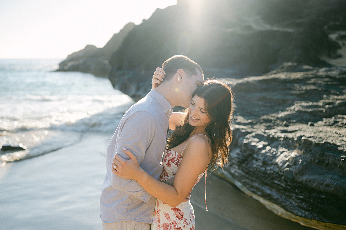 Film couples photographer, Oahu, Hawaii | Laura Ivanova Photography