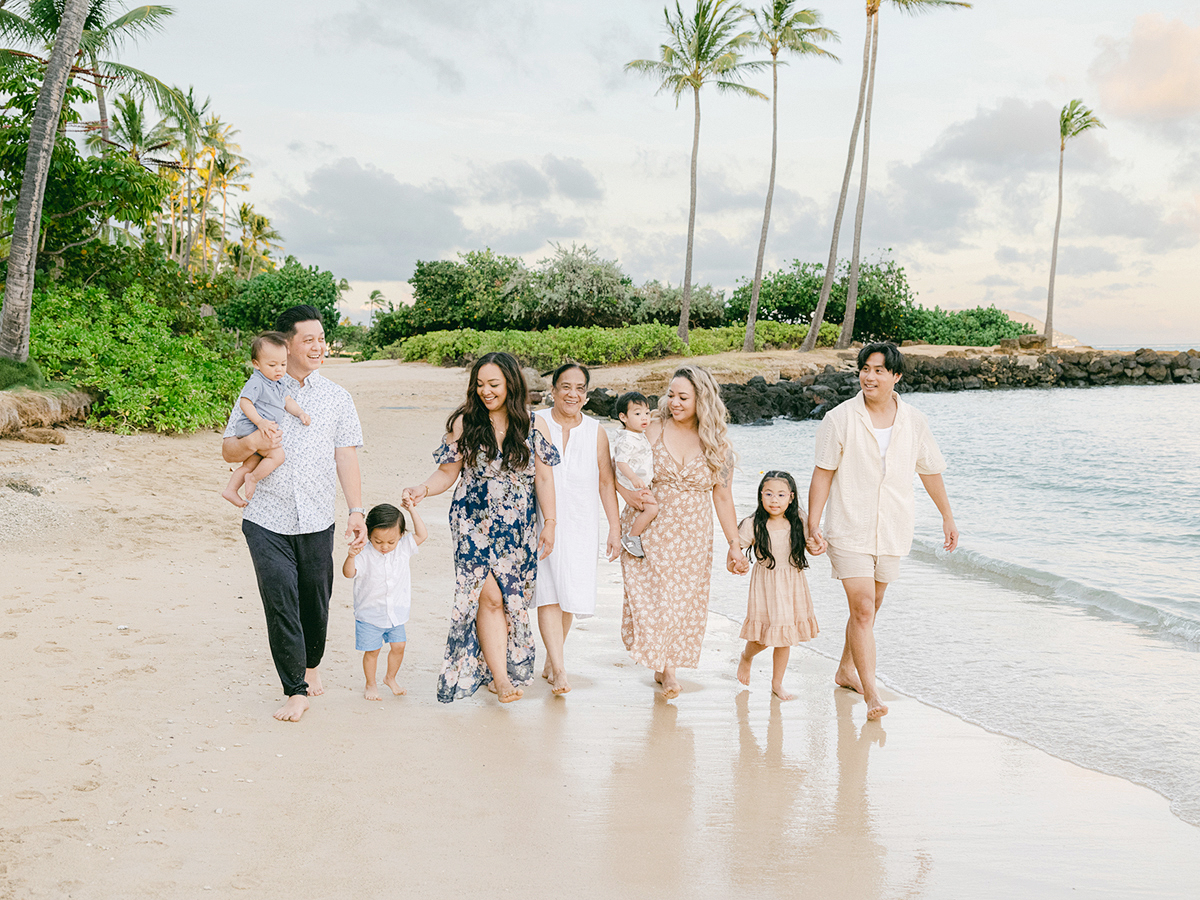 Oahu, Hawaii family session by film & digital photographer, Laura Ivanova