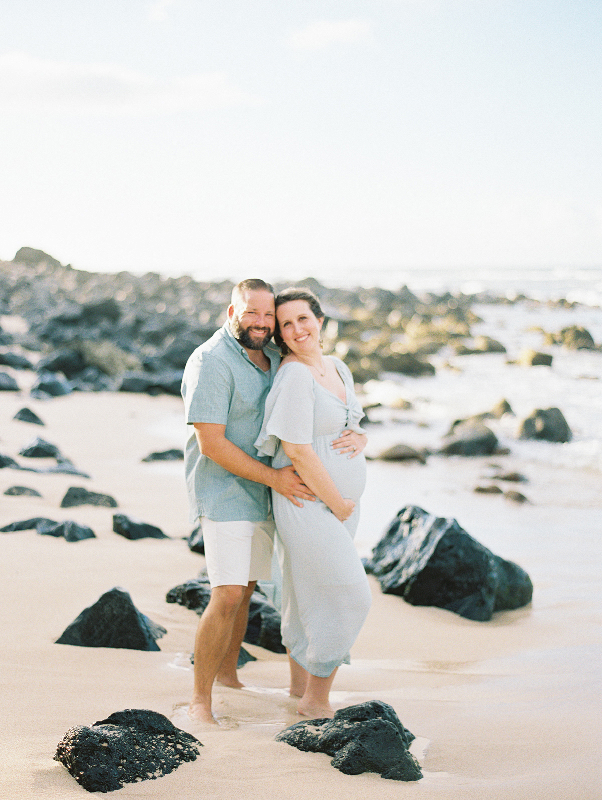 Oahu maternity photography session on film by photographer, Laura Ivanova