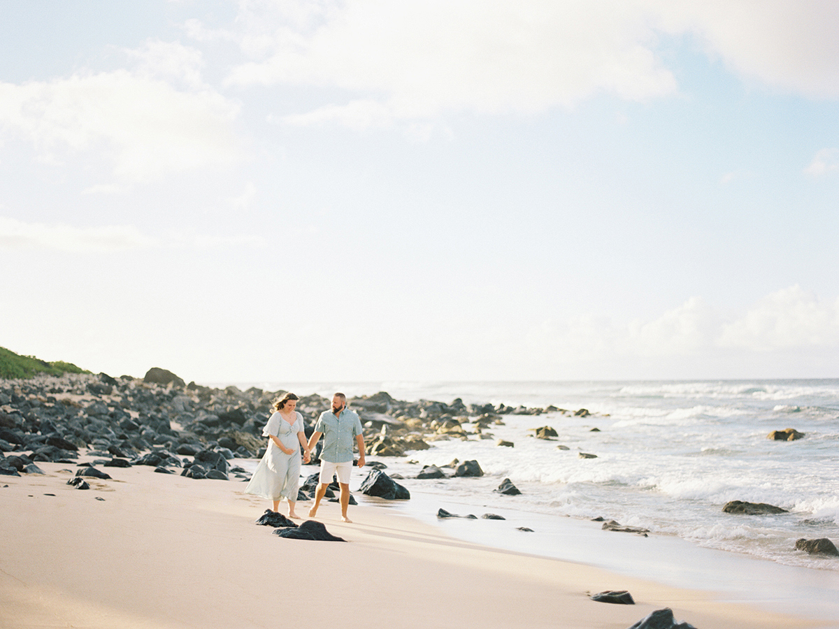 Oahu maternity photography session on film by photographer, Laura Ivanova