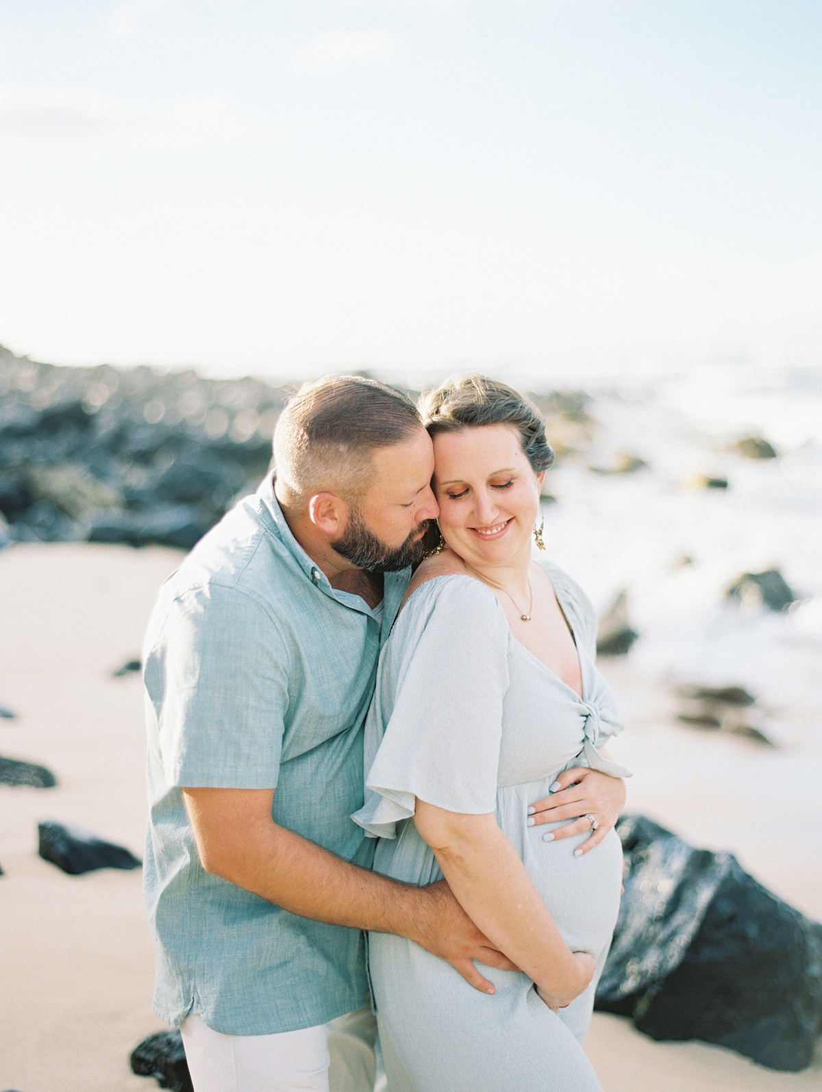 Oahu maternity photography session on film by photographer, Laura Ivanova