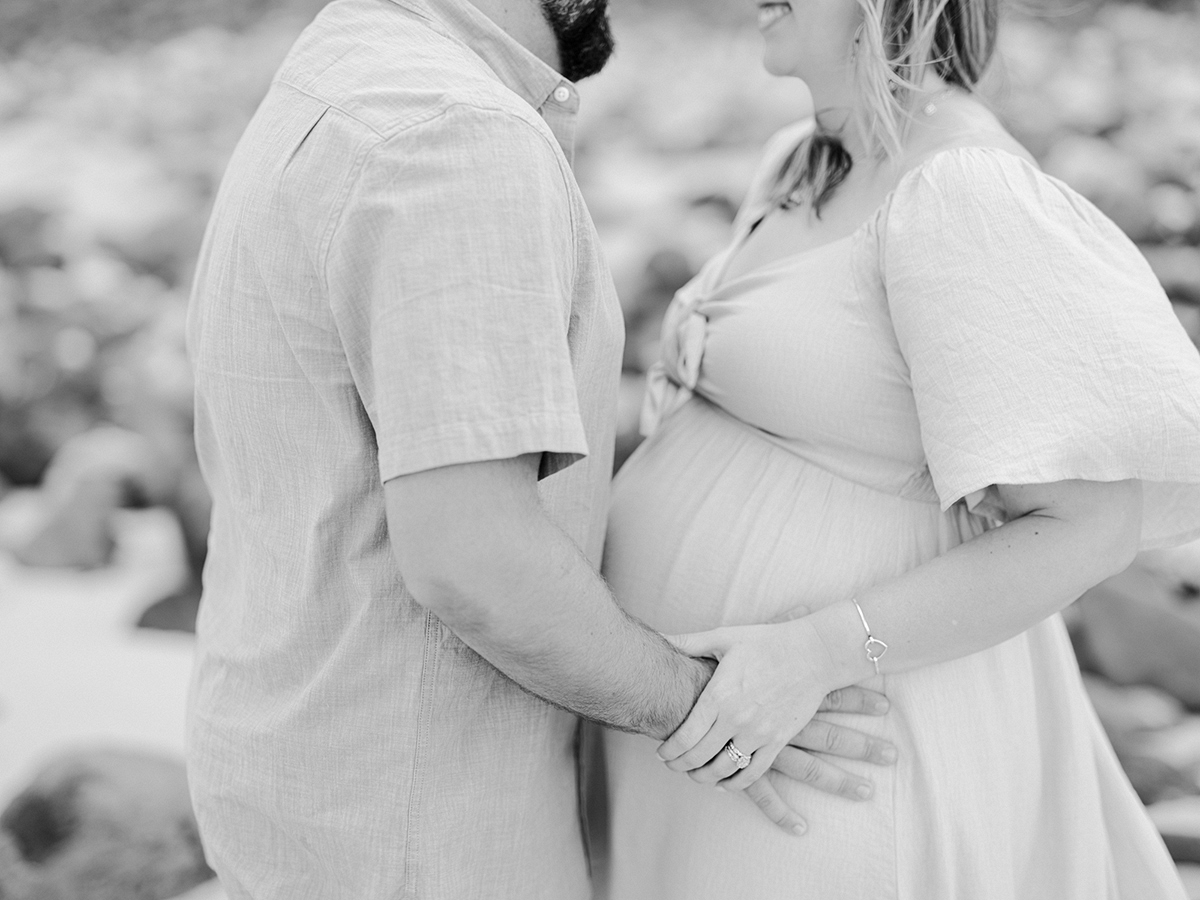 Oahu maternity photography session on film by photographer, Laura Ivanova