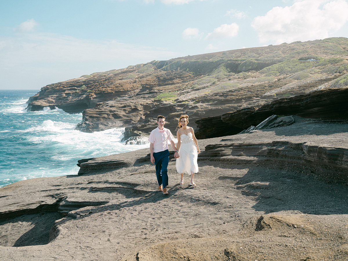 Intimate Oahu wedding on film by Laura Ivanova Photography