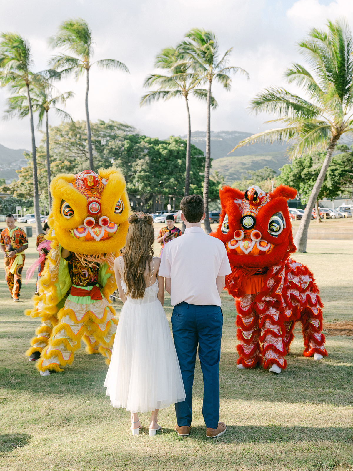 Intimate Oahu wedding on film by Laura Ivanova Photography