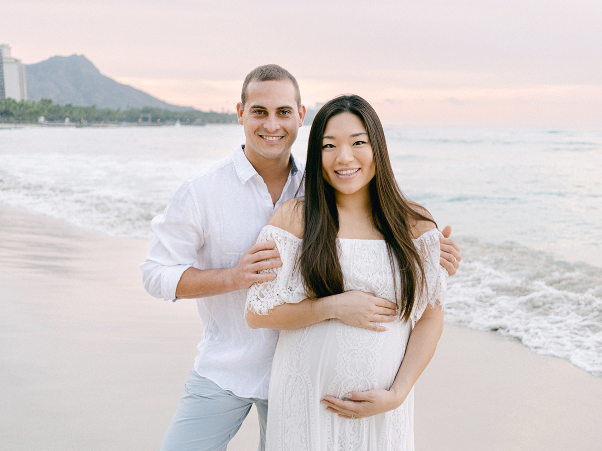 Waikiki maternity session on film by Hawaii photographer, Laura Ivanova