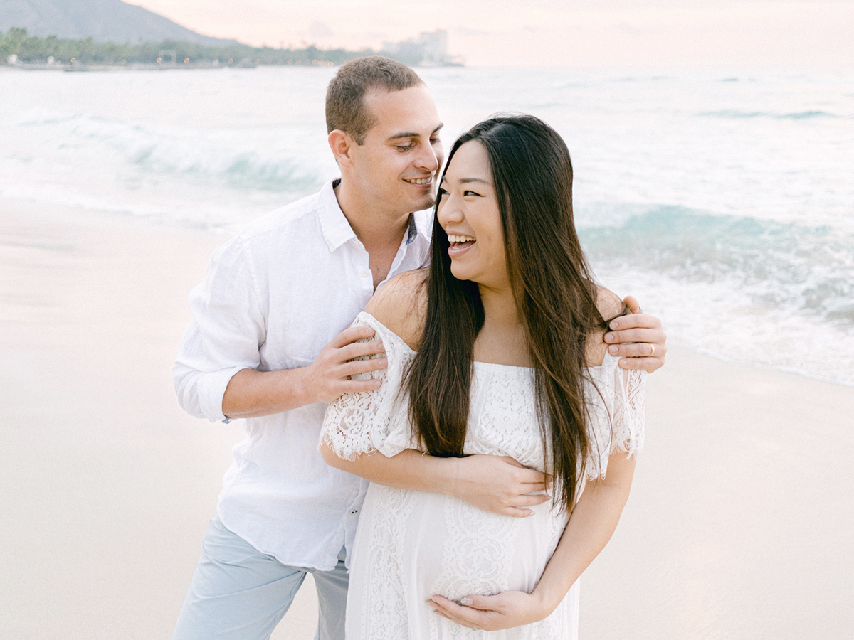 Waikiki maternity session on film by Hawaii photographer, Laura Ivanova