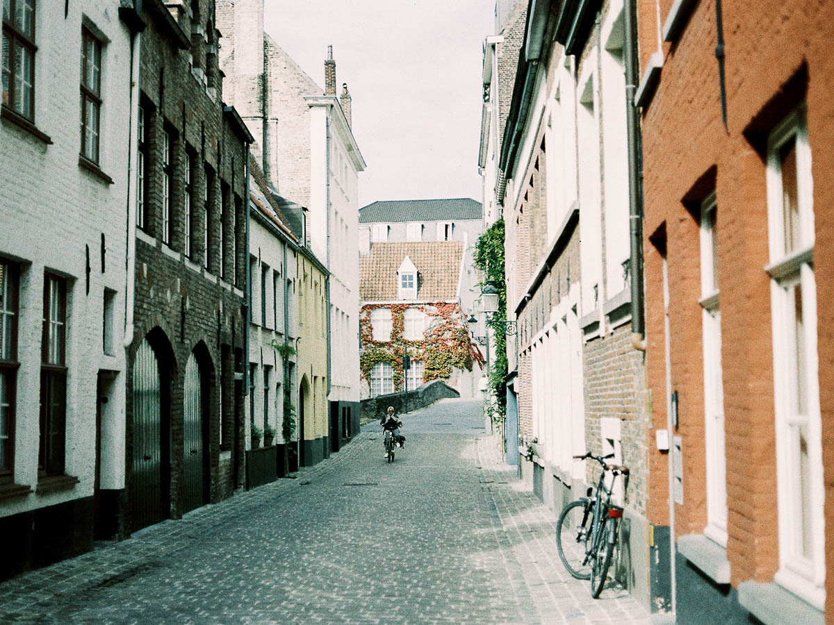 Belgium travel guide by film photographer, Laura Ivanova