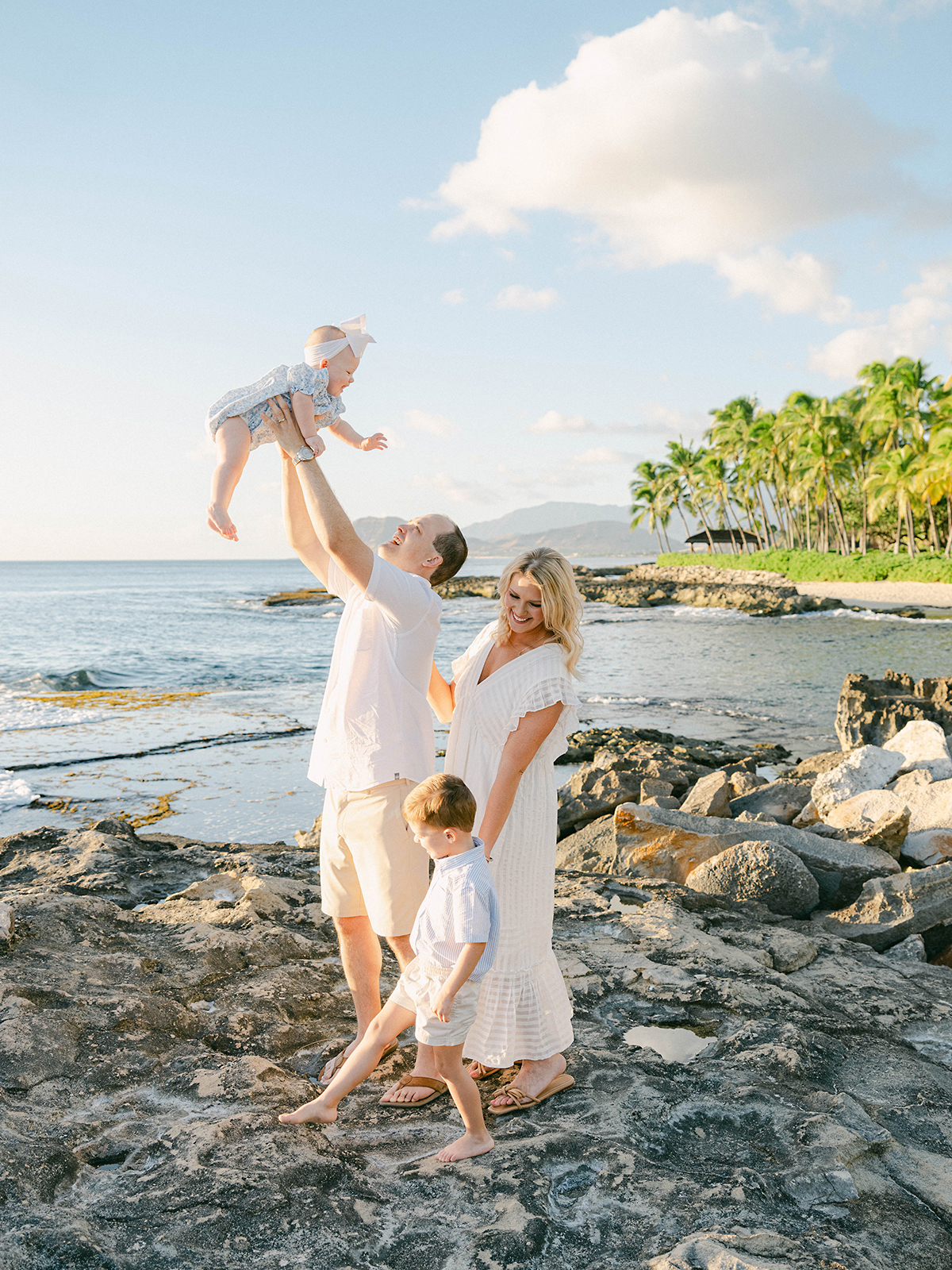 Four Seasons Oahu family photos by Laura Ivanova Photography