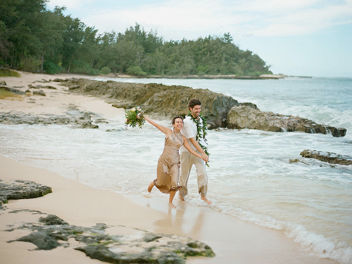 Film wedding at Turtle Bay Oahu, Hawaii by Laura Ivanova Photography