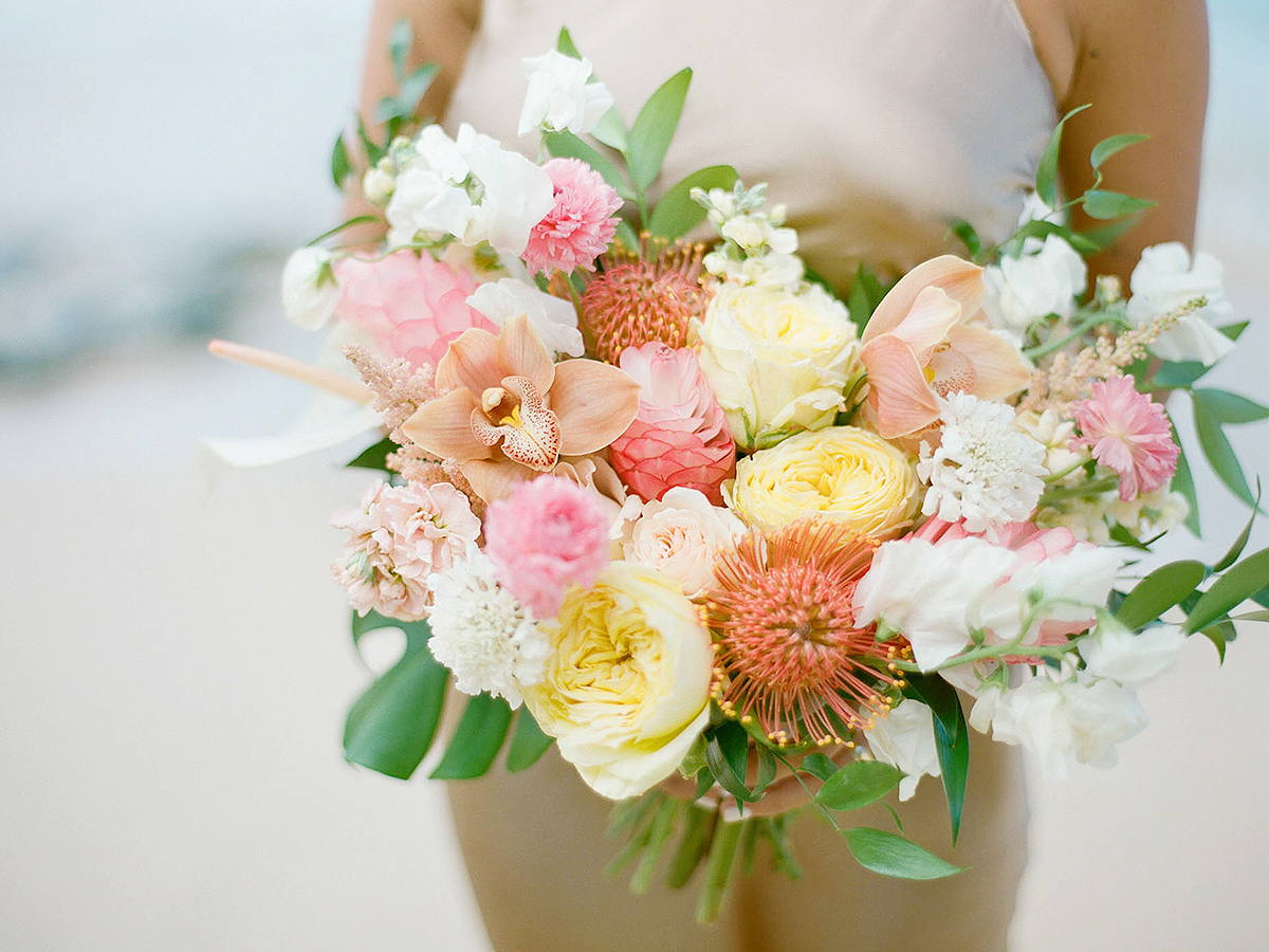 Intimate North Shore wedding by Laura Ivanova Photography