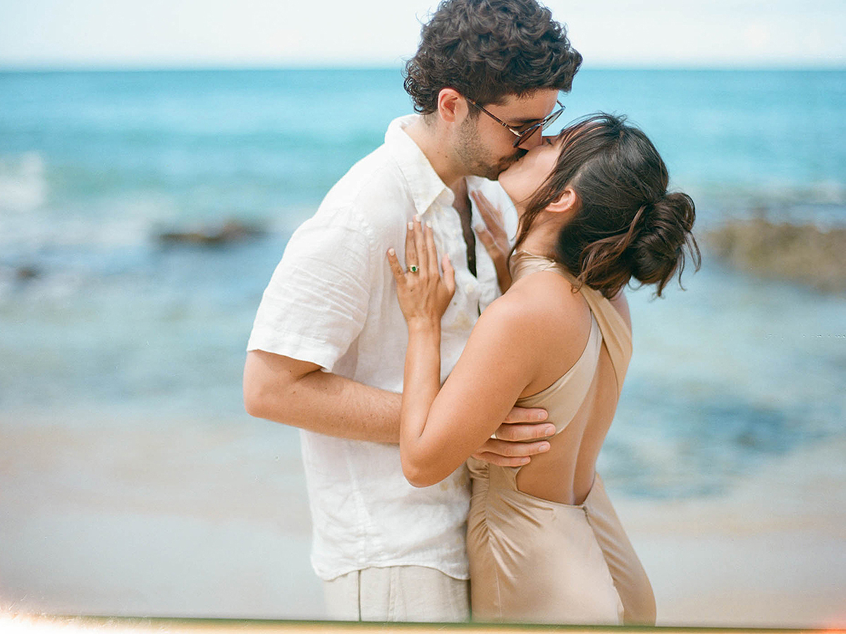 Intimate North Shore wedding by Laura Ivanova Photography