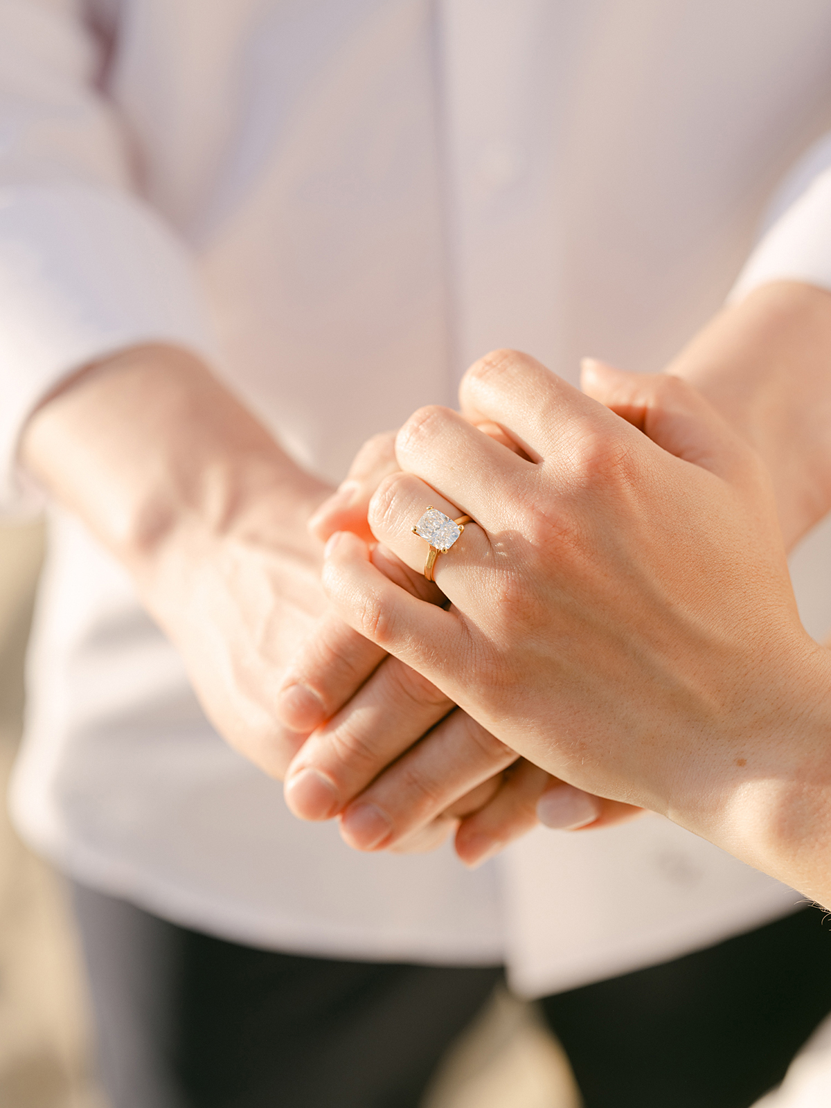 Oahu proposal photographer, Laura Ivanova, captures a surprise sunset proposal in gorgeous Hawaii