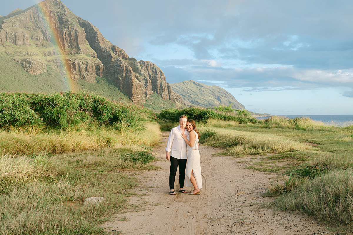 Hawaii sunset engagement session by Laura Ivanova Photography