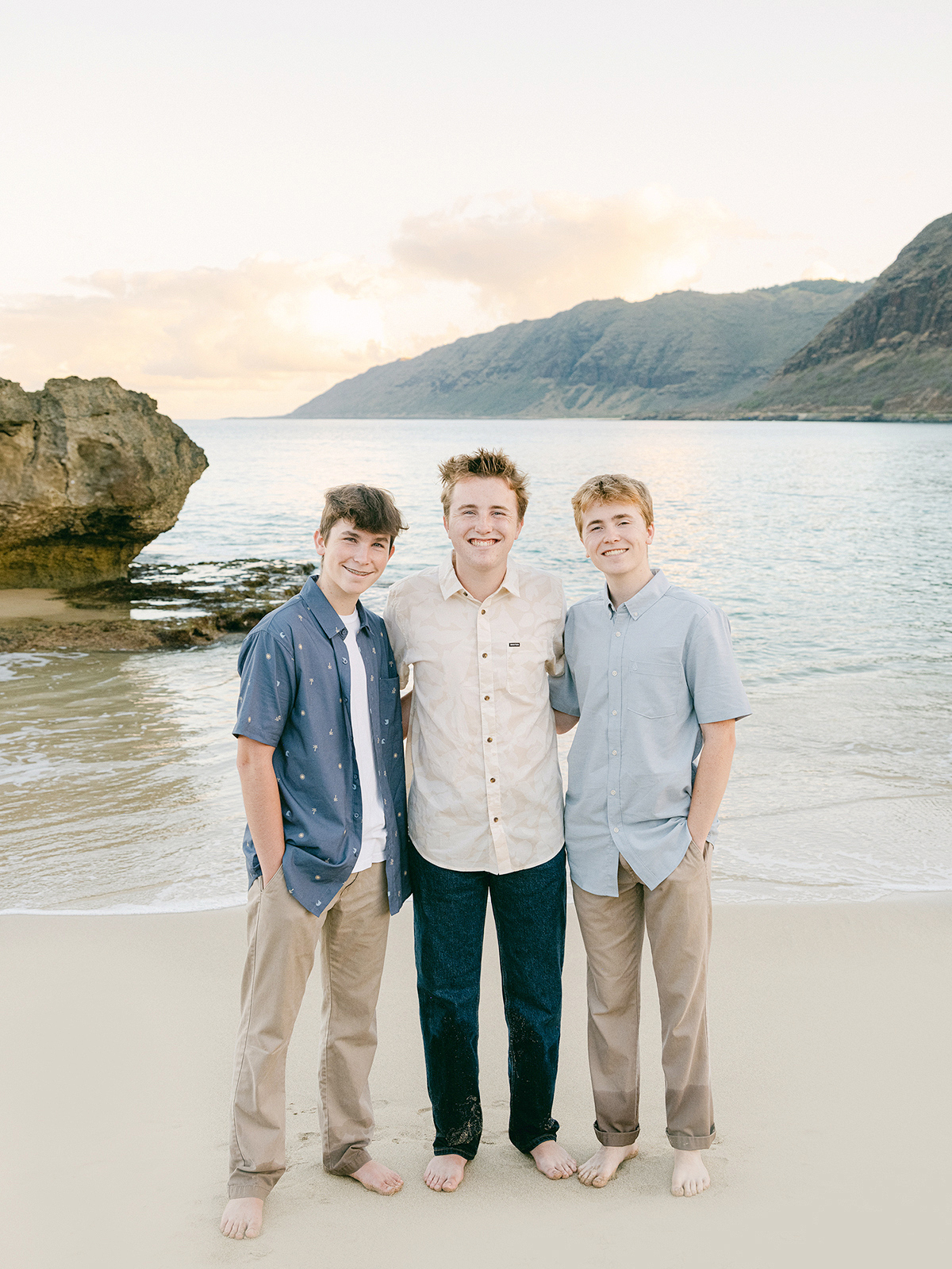 oahu sunrise family photography by Hawaii photographer, Laura Ivanova