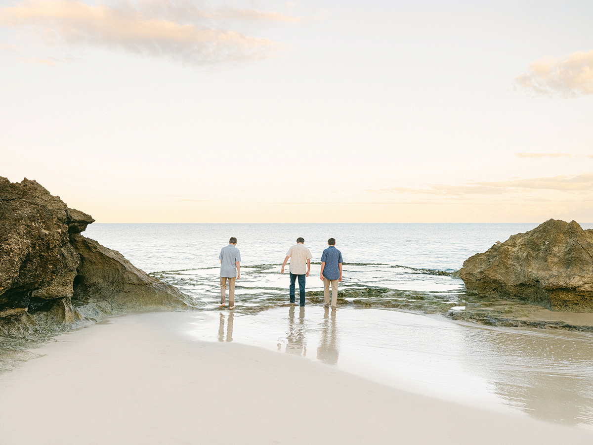 Oahu family photographer, Makua Beach